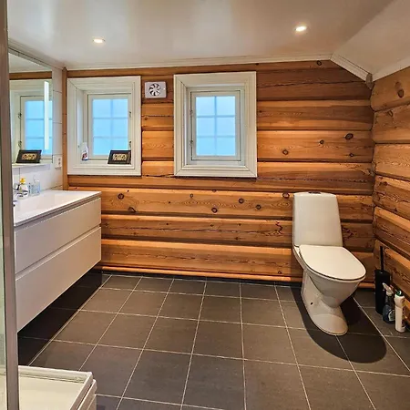 Holiday home 4 Bedroom Lovely In Hovet