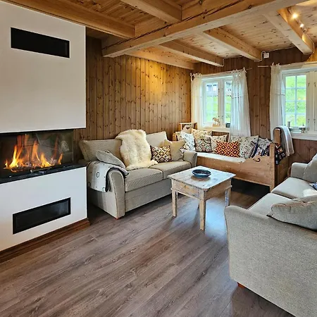 4 Bedroom Lovely In
