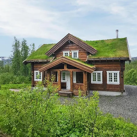 4 Bedroom Lovely In Hovet